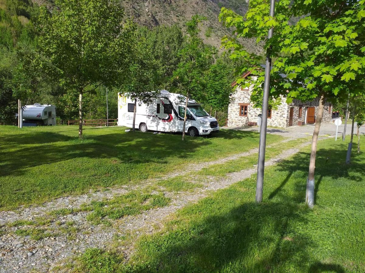 Hotel Càmping Riu Gelat à Espot Extérieur photo